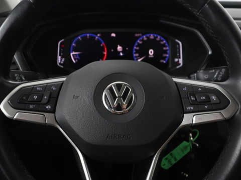 Volkswagen T-Cross 1.0 TSI Life Business | Stoelverwarming | Camera | Virtual Cockpit | Carplay | Adaptive cruise | Climate control | Dodehoek detectie | Navigatie