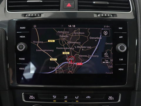 Volkswagen Golf 1.0 TSI Comfortline | Navigatie | Apple Carplay | Parkeerhulp |