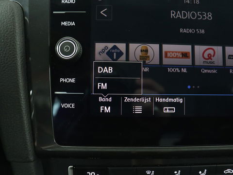Volkswagen Golf 1.0 TSI Comfortline | Navigatie | Apple Carplay | Parkeerhulp |