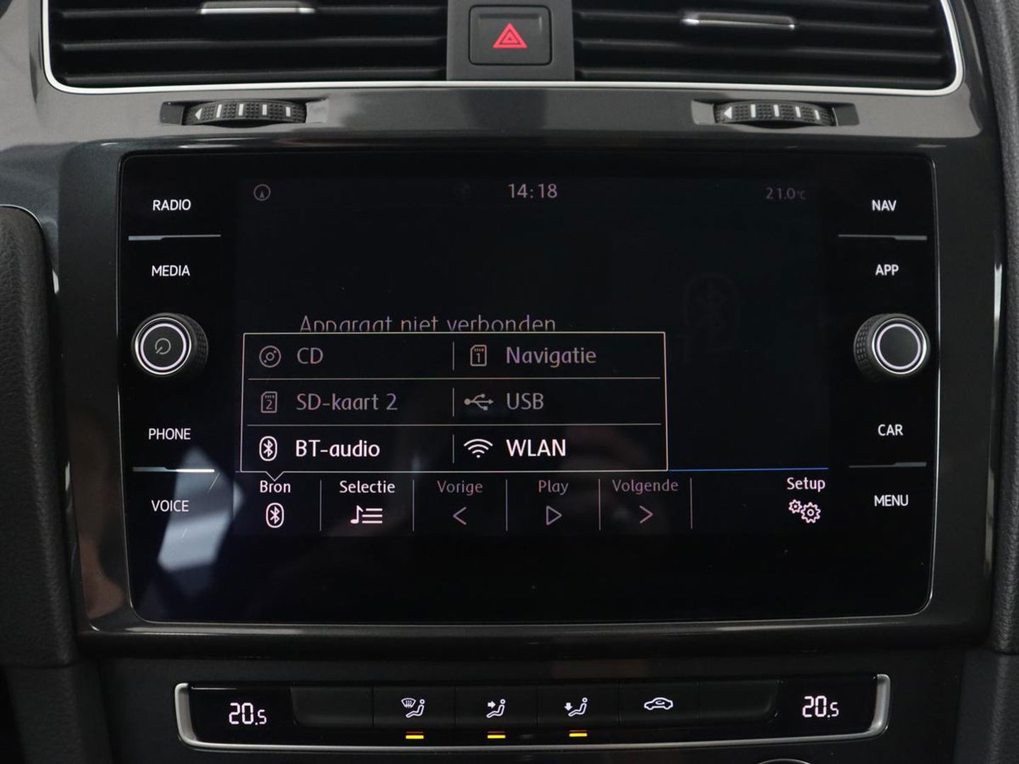 Volkswagen Golf 1.0 TSI Comfortline | Navigatie | Apple Carplay | Parkeerhulp |