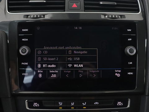 Volkswagen Golf 1.0 TSI Comfortline | Navigatie | Apple Carplay | Parkeerhulp |