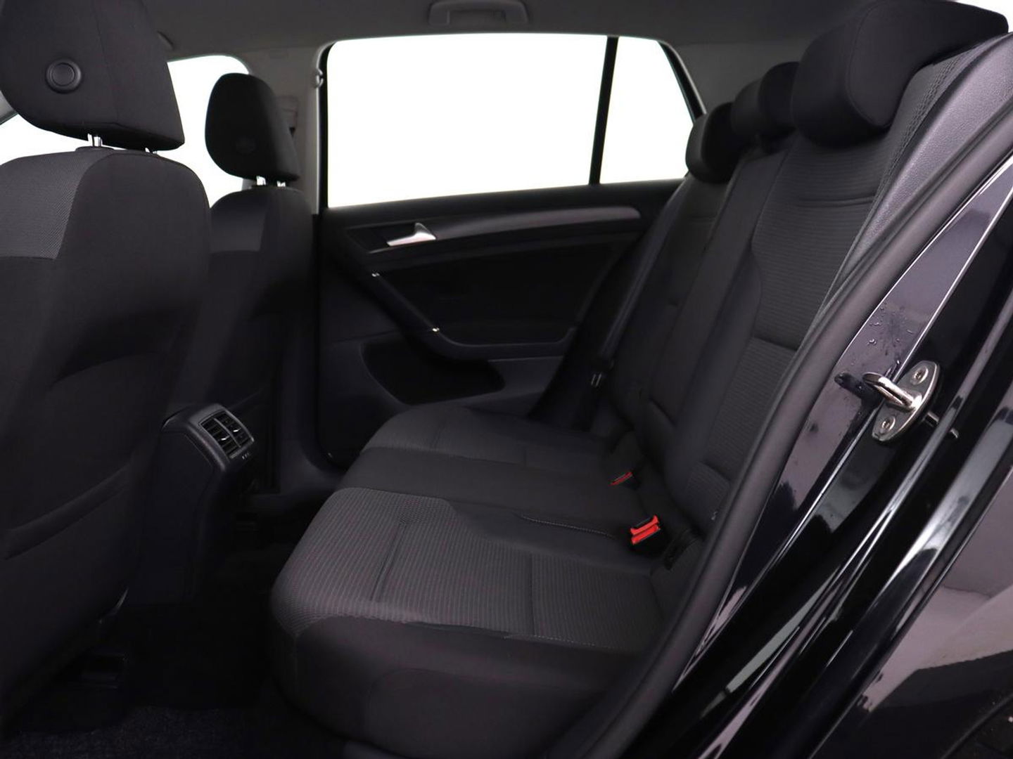 Volkswagen Golf 1.0 TSI Comfortline | Navigatie | Apple Carplay | Parkeerhulp |