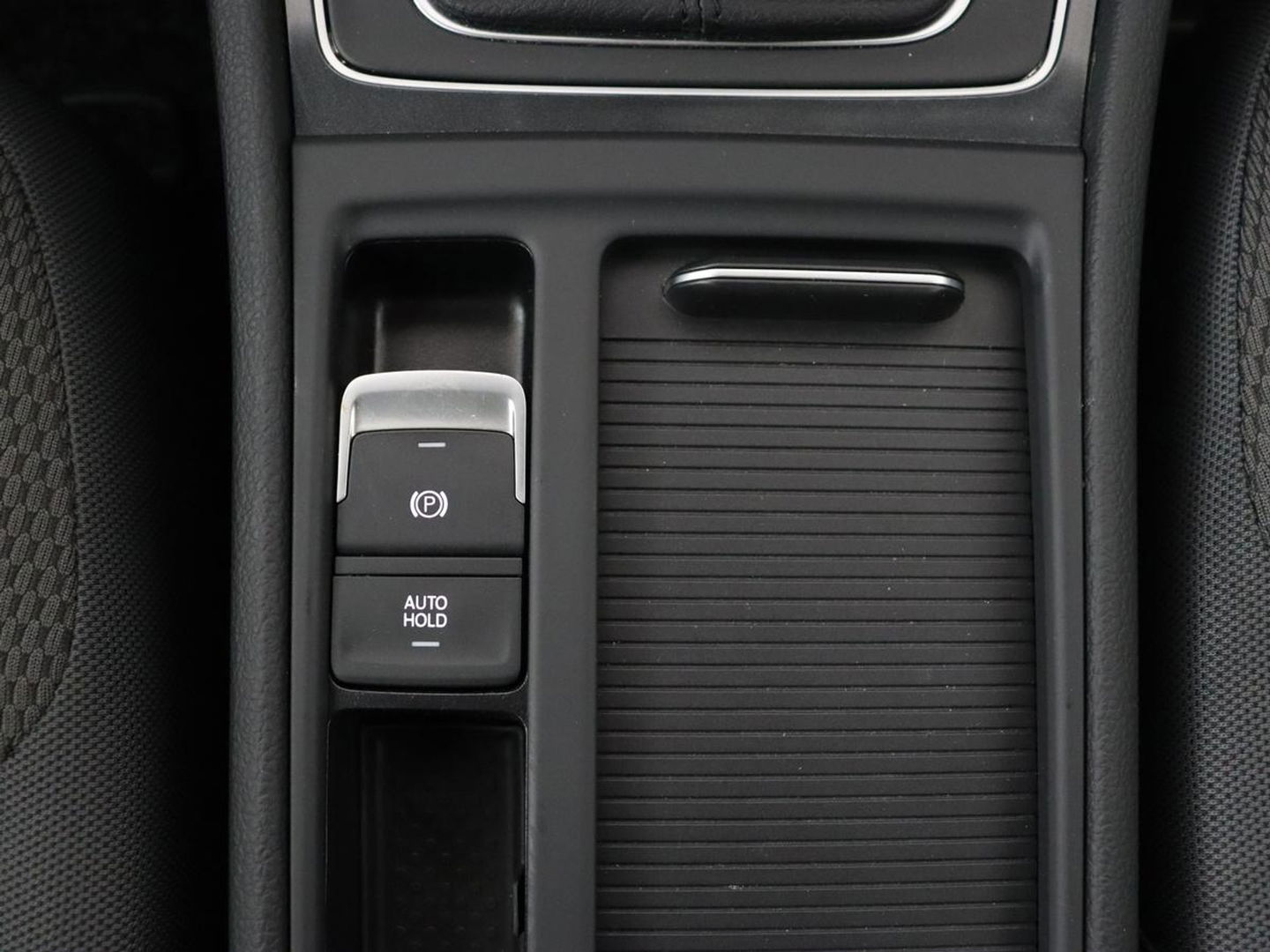 Volkswagen Golf 1.0 TSI Comfortline | Navigatie | Apple Carplay | Parkeerhulp |