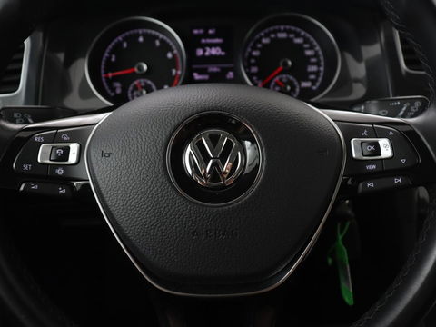 Volkswagen Golf 1.0 TSI Comfortline | Navigatie | Apple Carplay | Parkeerhulp |