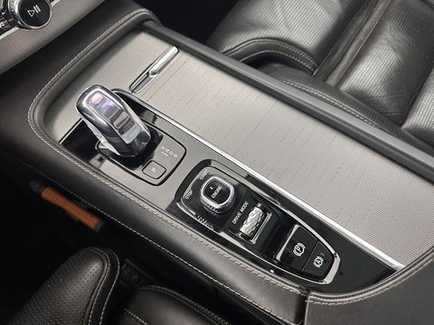 Volvo XC90 2.0 T8 Twin Engine AWD Inscription (INCL.BTW)  Aut. *PANO | HEAD-UP | LUXURY-LEATHER | FULL-LED | MEMORY-PACK | DIGI-COCKPIT | CAMERA | COMFORT/HEATED-SEATS | ECC | PDC | CRUISE | 20''ALU*