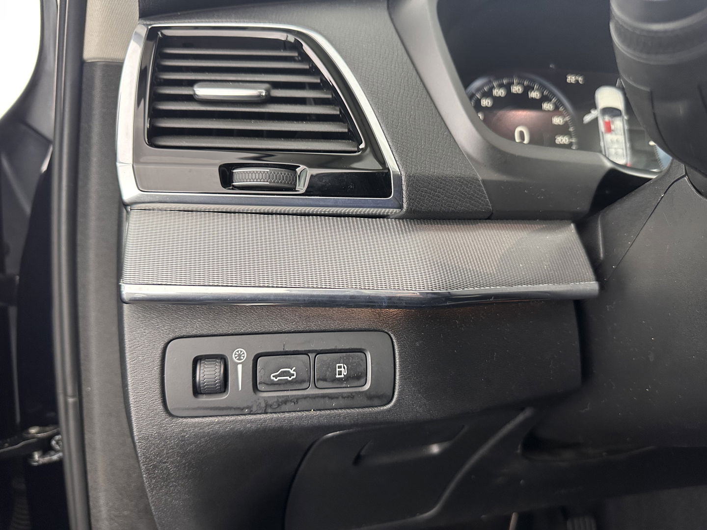 Volvo XC90 2.0 T8 Twin Engine AWD Inscription (INCL.BTW)  Aut. *PANO | HEAD-UP | LUXURY-LEATHER | FULL-LED | MEMORY-PACK | DIGI-COCKPIT | CAMERA | COMFORT/HEATED-SEATS | ECC | PDC | CRUISE | 20''ALU*