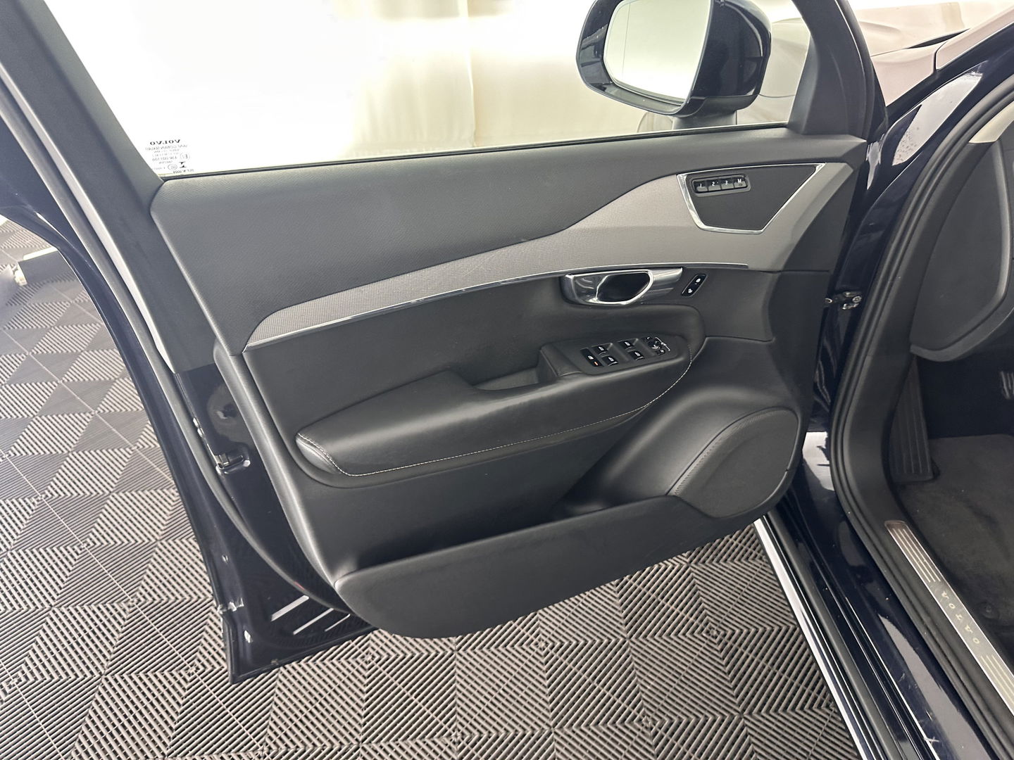 Volvo XC90 2.0 T8 Twin Engine AWD Inscription (INCL.BTW)  Aut. *PANO | HEAD-UP | LUXURY-LEATHER | FULL-LED | MEMORY-PACK | DIGI-COCKPIT | CAMERA | COMFORT/HEATED-SEATS | ECC | PDC | CRUISE | 20''ALU*