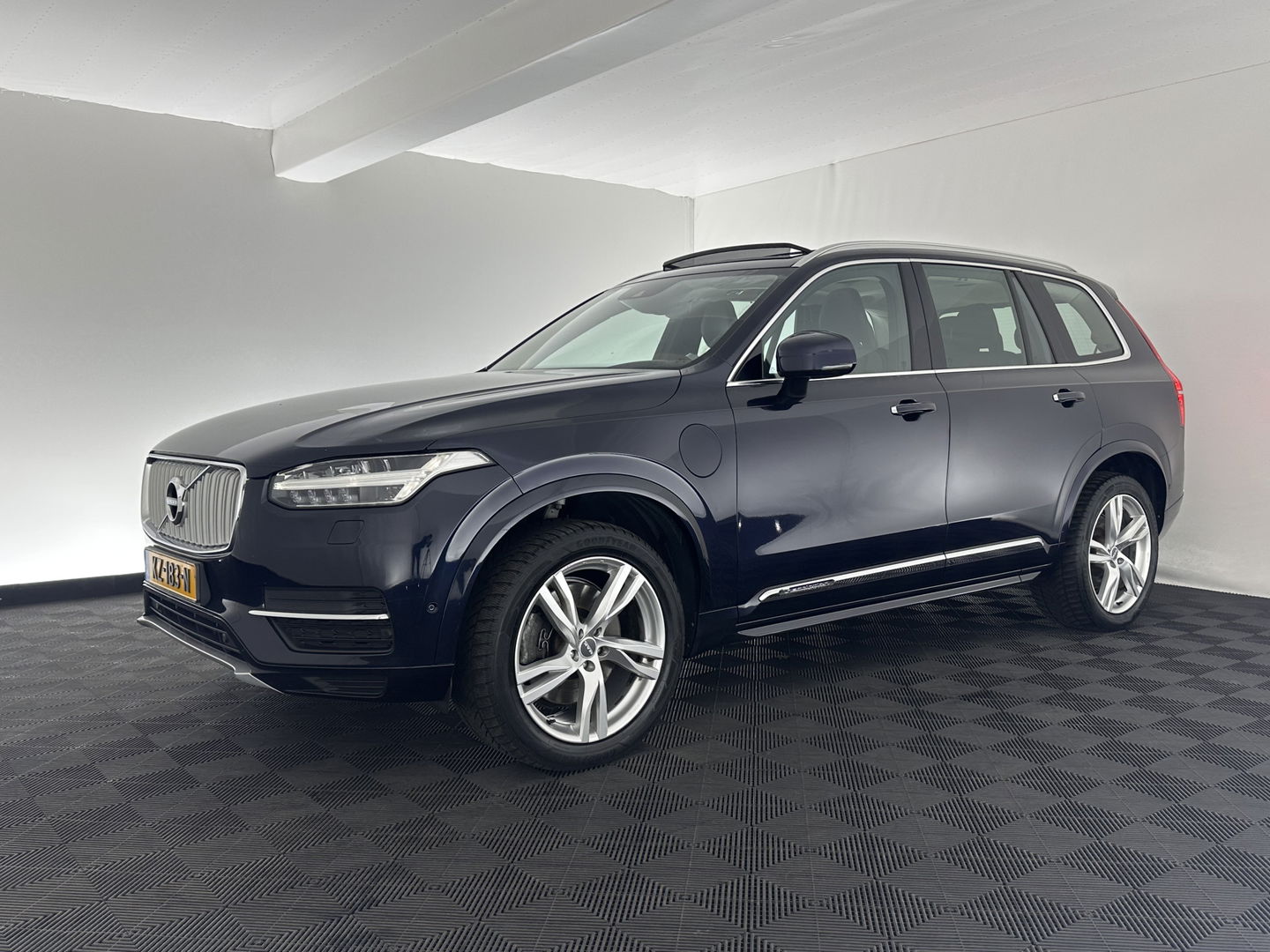 Volvo XC90 2.0 T8 Twin Engine AWD Inscription (INCL.BTW)  Aut. *PANO | HEAD-UP | LUXURY-LEATHER | FULL-LED | MEMORY-PACK | DIGI-COCKPIT | CAMERA | COMFORT/HEATED-SEATS | ECC | PDC | CRUISE | 20''ALU*