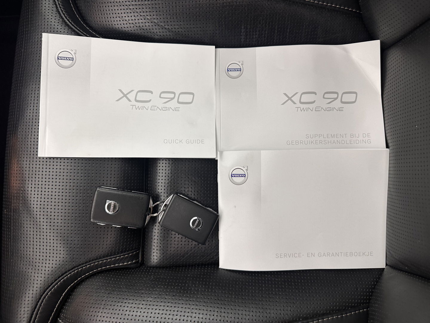 Volvo XC90 2.0 T8 Twin Engine AWD Inscription (INCL.BTW)  Aut. *PANO | HEAD-UP | LUXURY-LEATHER | FULL-LED | MEMORY-PACK | DIGI-COCKPIT | CAMERA | COMFORT/HEATED-SEATS | ECC | PDC | CRUISE | 20''ALU*