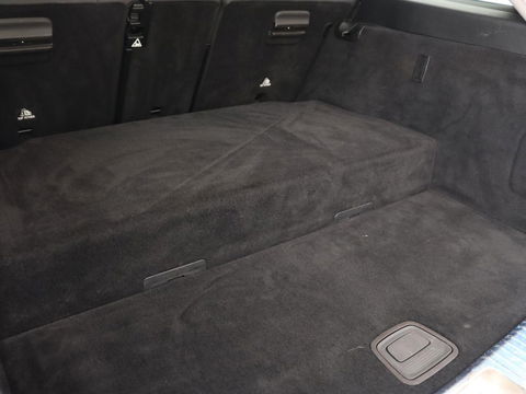 Mercedes-Benz C-Klasse 300e Avantgarde | Trekhaak | Adaptive cruise | Leder | Stoelverwarming | Carplay | Park Assist