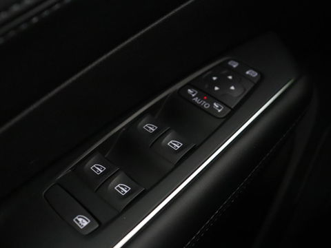 Renault Talisman Estate 1.6 TCe Initiale Paris | Trekhaak | Camera | Head-Up |