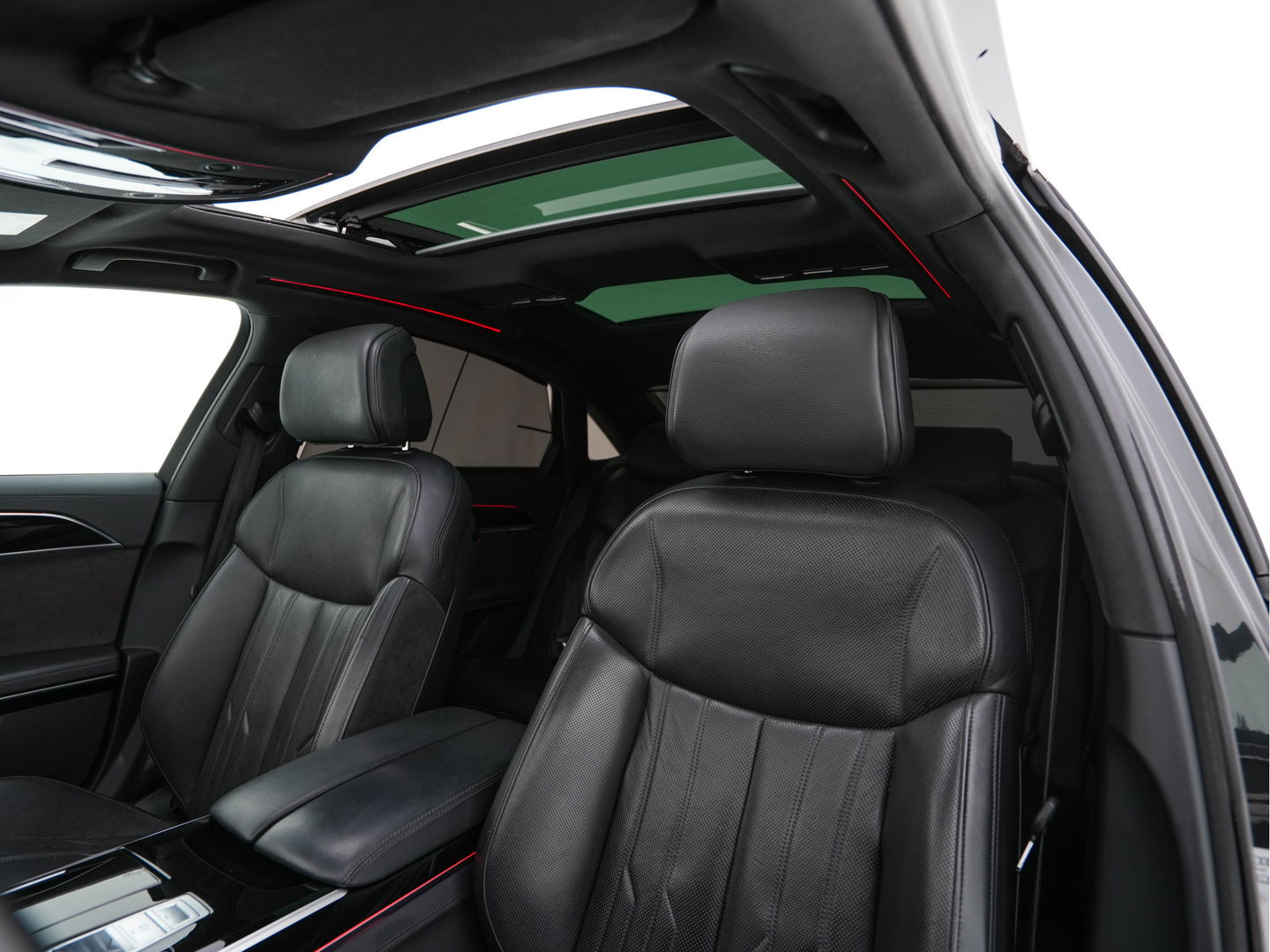 Audi A8 60 TFSI e quattro Lang Pro Line Plus (INCL.BTW) *PANO | VALCONA-LEATHER | MATRIX-LED | ADAPTIVE-CRUISE | BLIND-SPOT | SOFT-CLOSE | BANG&OLUFSEN | TOP-VIEW | MEMORY-PACK | MASSAGE | KEYLESS | DIGI-COCKPIT | NAVI-FULLMAP | 20''ALU