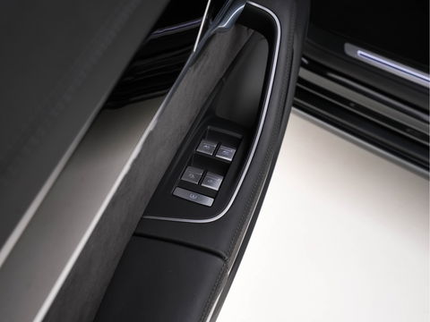 Audi A8 60 TFSI e quattro Lang Pro Line Plus (INCL.BTW) *PANO | VALCONA-LEATHER | MATRIX-LED | ADAPTIVE-CRUISE | BLIND-SPOT | SOFT-CLOSE | BANG&OLUFSEN | TOP-VIEW | MEMORY-PACK | MASSAGE | KEYLESS | DIGI-COCKPIT | NAVI-FULLMAP | 20''ALU