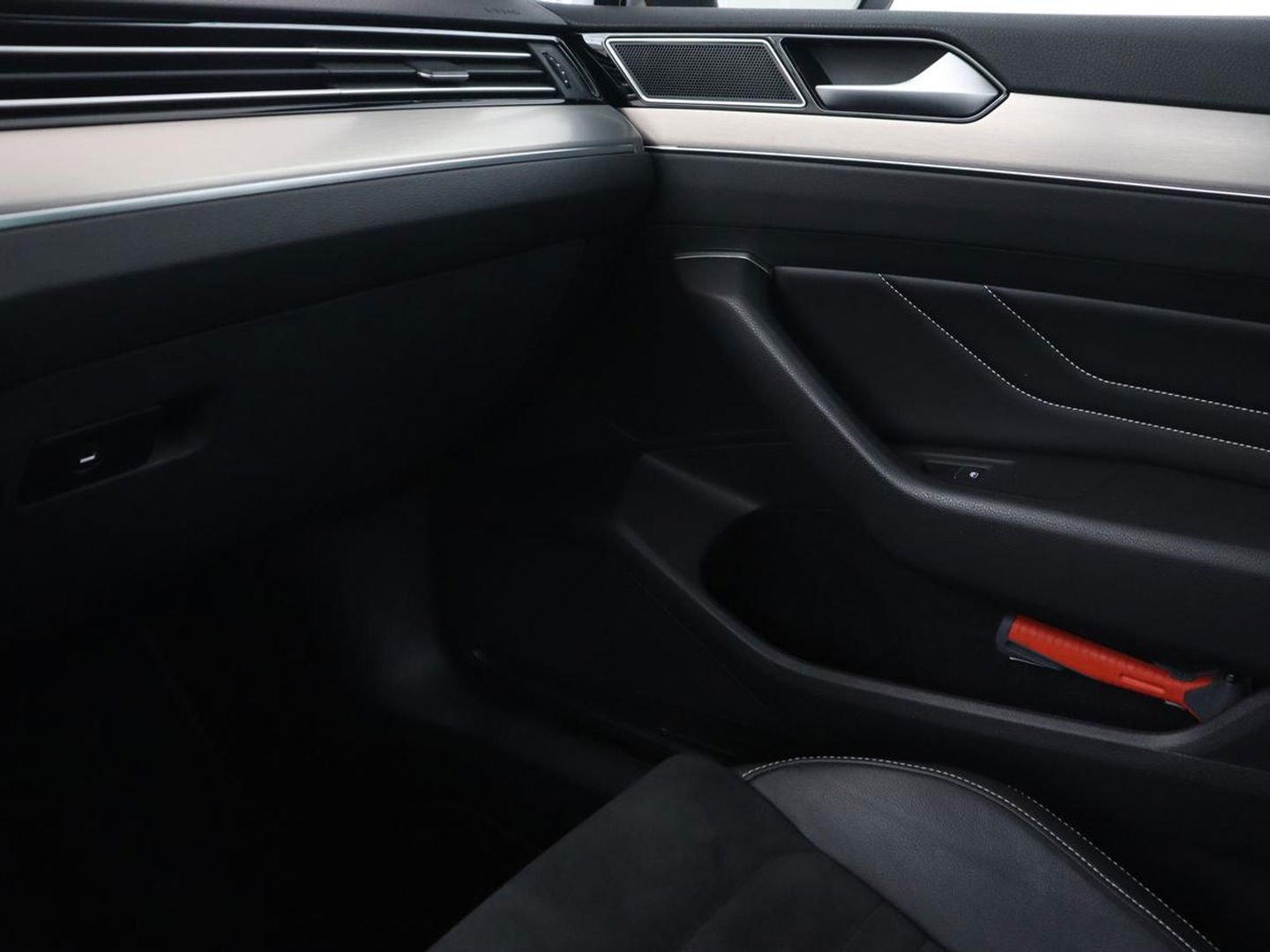 Volkswagen Passat Variant 1.5 TSI Elegance Business R | Pano.Dak | Virtual Cockpit | Apple Carplay | LED |