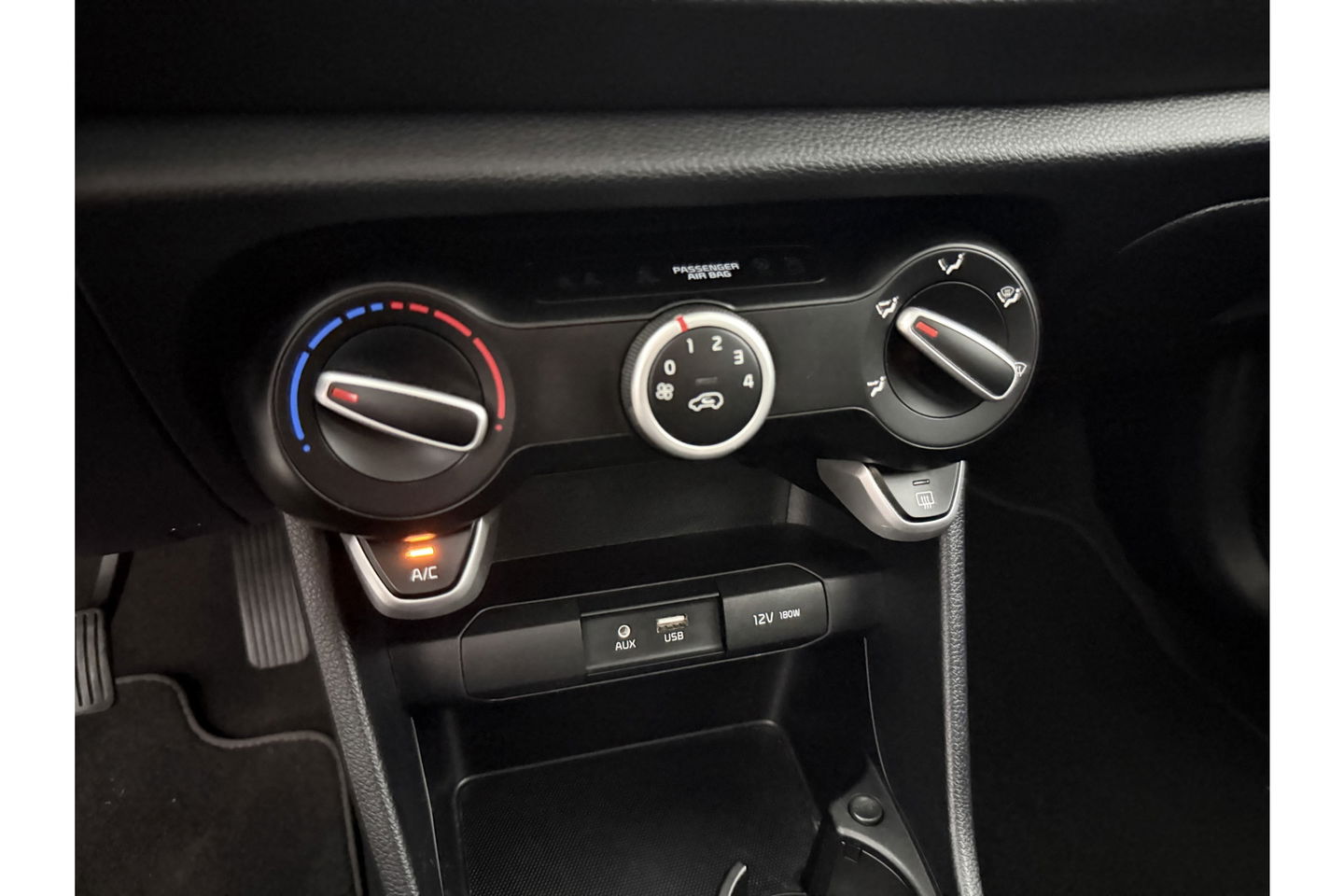 Kia Picanto 1.0 CVVT ComfortPlusLine Airco Camera Carplay 14''LMV Navigatie