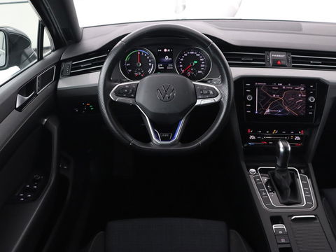 Volkswagen Passat Variant 1.4 TSI PHEV GTE Business | Trekhaak | Camera | Pano.Dak |