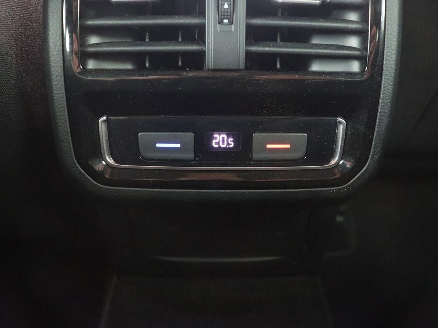 Volkswagen Passat Variant 1.4 TSI PHEV GTE Business | Trekhaak | Camera | Pano.Dak |