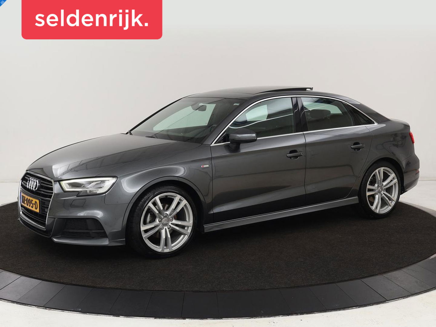 Audi A3 1.0 TFSI Sport S Line Edition | Panoramadak | Keyless | Full LED | Half leder | Navigatie | Sportstoelen | Climate control