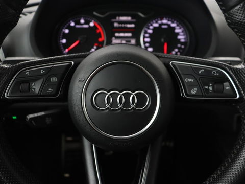 Audi A3 1.0 TFSI Sport S Line Edition | Panoramadak | Keyless | Full LED | Half leder | Navigatie | Sportstoelen | Climate control