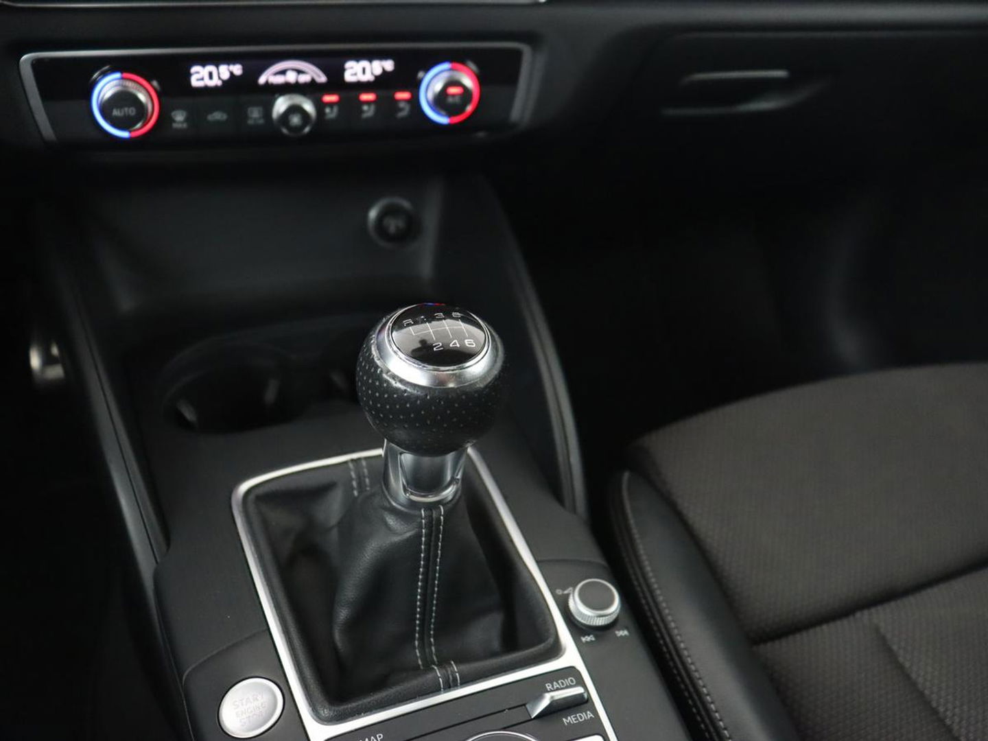 Audi A3 1.0 TFSI Sport S Line Edition | Panoramadak | Keyless | Full LED | Half leder | Navigatie | Sportstoelen | Climate control