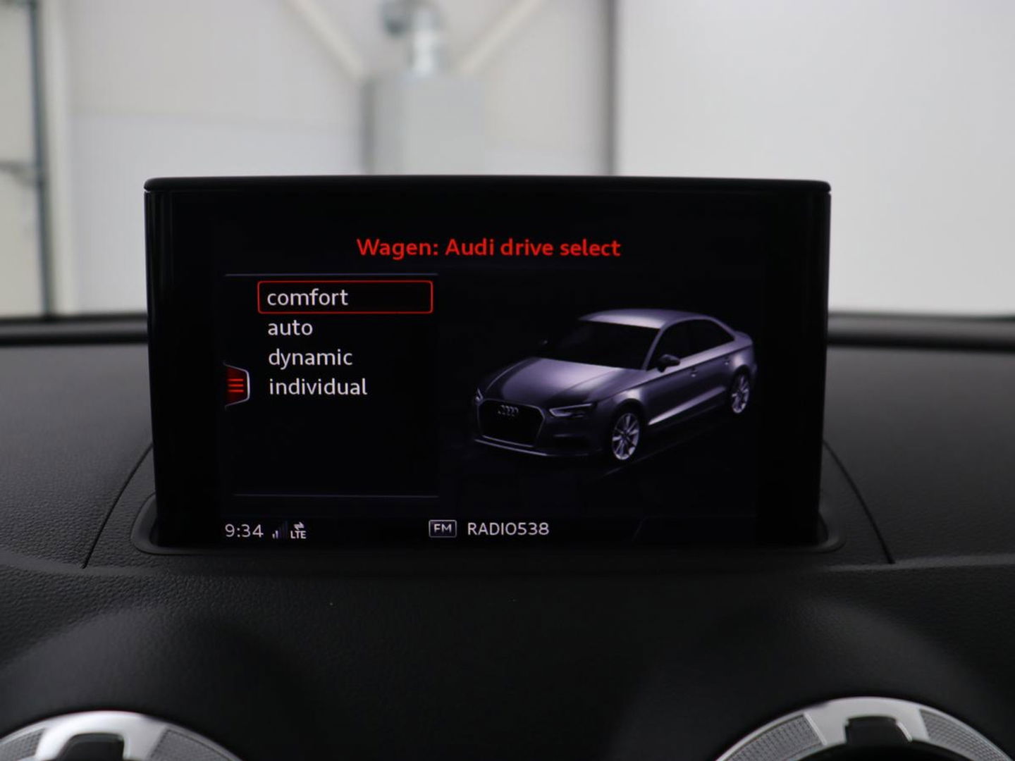 Audi A3 1.0 TFSI Sport S Line Edition | Panoramadak | Keyless | Full LED | Half leder | Navigatie | Sportstoelen | Climate control