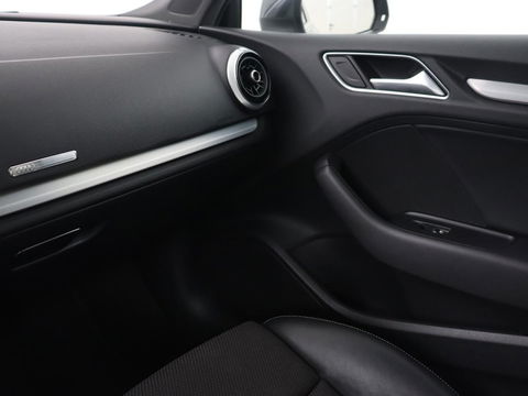 Audi A3 1.0 TFSI Sport S Line Edition | Panoramadak | Keyless | Full LED | Half leder | Navigatie | Sportstoelen | Climate control