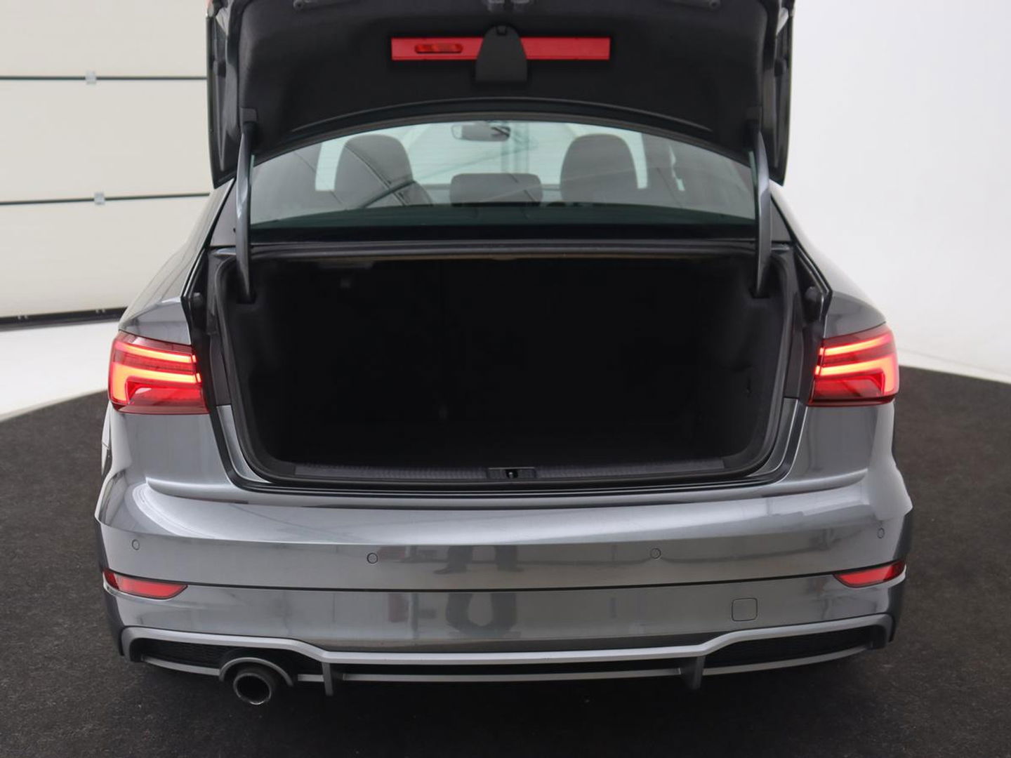 Audi A3 1.0 TFSI Sport S Line Edition | Panoramadak | Keyless | Full LED | Half leder | Navigatie | Sportstoelen | Climate control