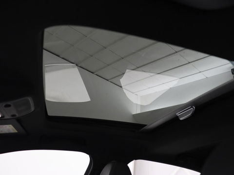 Audi A3 1.0 TFSI Sport S Line Edition | Panoramadak | Keyless | Full LED | Half leder | Navigatie | Sportstoelen | Climate control