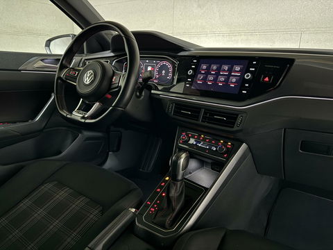Volkswagen Polo 2.0 TSI GTI Virtual Beats Carplay Camera PDC