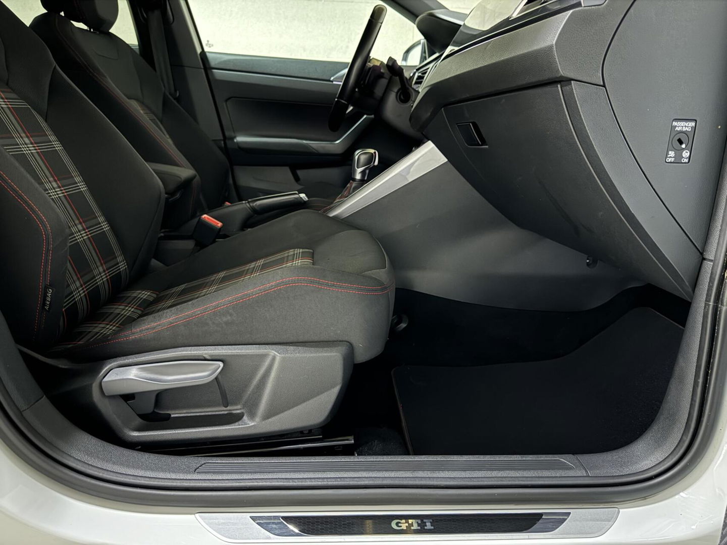 Volkswagen Polo 2.0 TSI GTI Virtual Beats Carplay Camera PDC