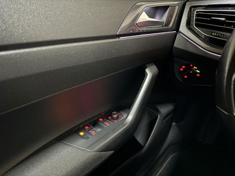 Volkswagen Polo 2.0 TSI GTI Virtual Beats Carplay Camera PDC
