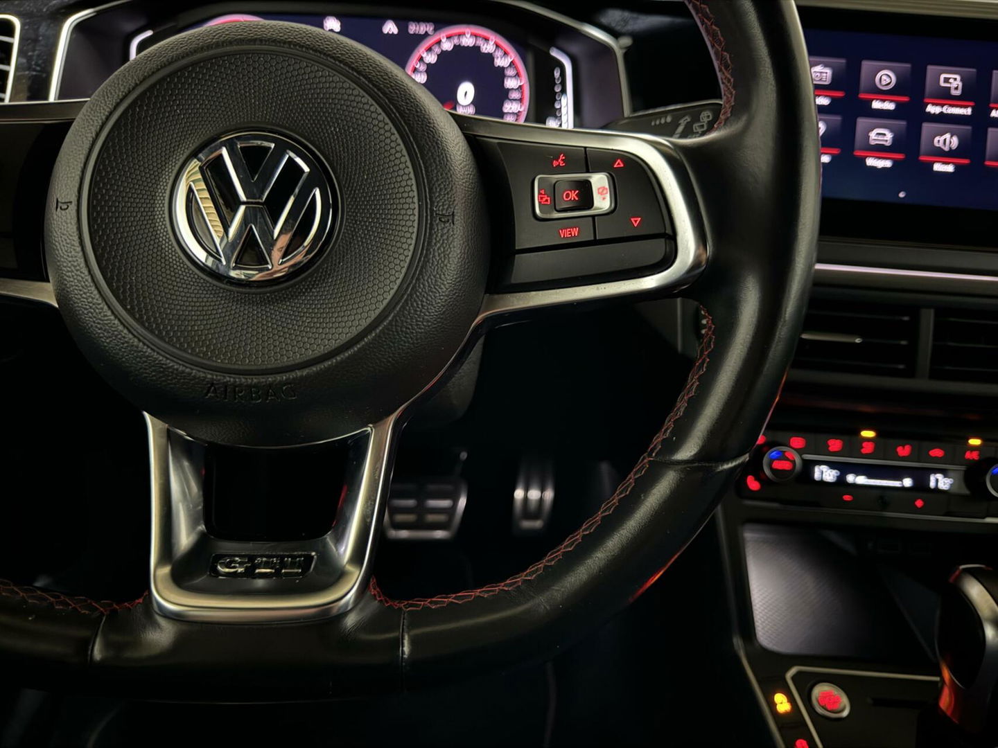 Volkswagen Polo 2.0 TSI GTI Virtual Beats Carplay Camera PDC