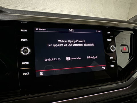 Volkswagen Polo 2.0 TSI GTI Virtual Beats Carplay Camera PDC