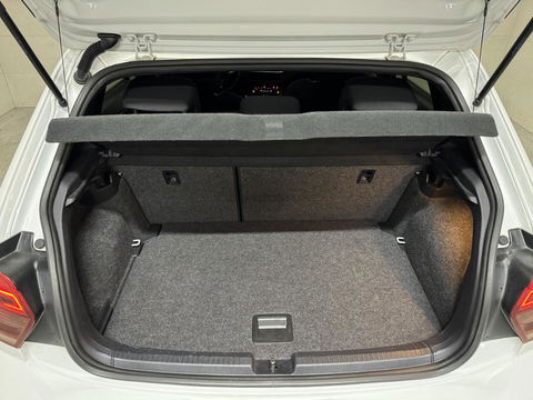 Volkswagen Polo 2.0 TSI GTI Virtual Beats Carplay Camera PDC