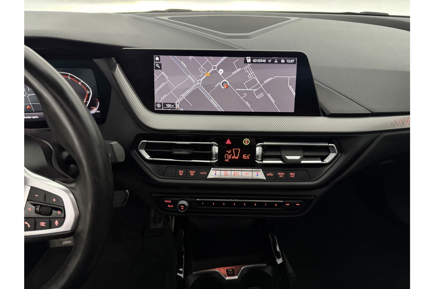 BMW 1-serie 118i M-Sport 141PK Pano Sfeer Virtual LED Carplay Clima Cruise Navi PDC 19"LMV