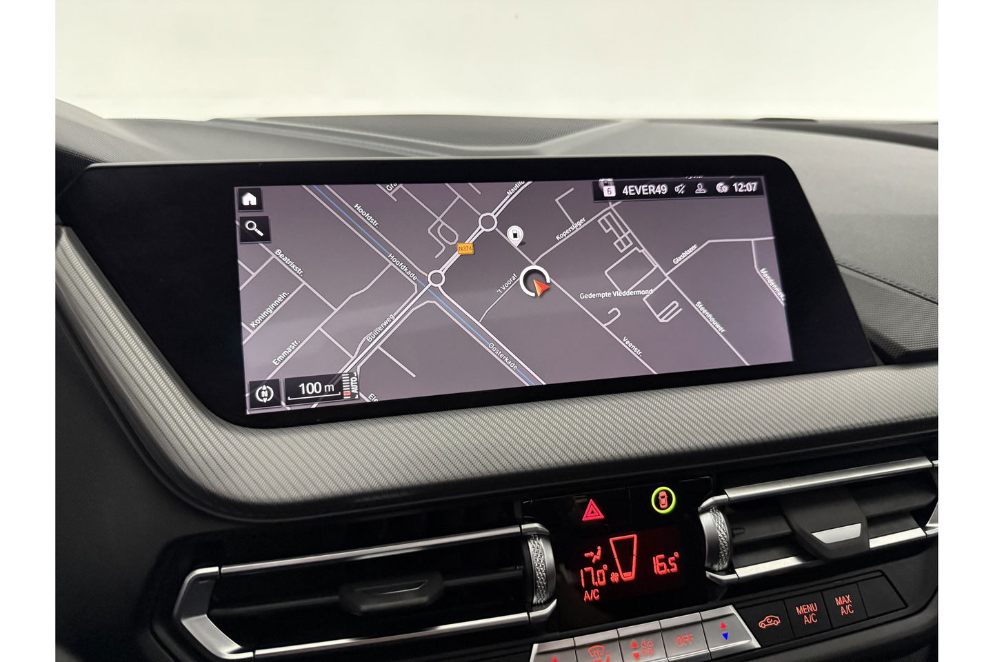 BMW 1-serie 118i M-Sport 141PK Pano Sfeer Virtual LED Carplay Clima Cruise Navi PDC 19"LMV
