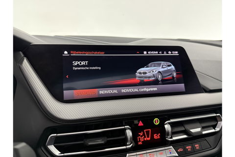 BMW 1-serie 118i M-Sport 141PK Pano Sfeer Virtual LED Carplay Clima Cruise Navi PDC 19"LMV