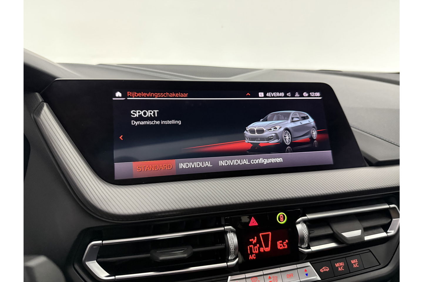 BMW 1-serie 118i M-Sport 141PK Pano Sfeer Virtual LED Carplay Clima Cruise Navi PDC 19"LMV