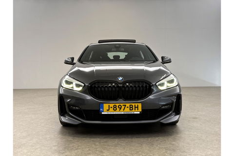 BMW 1-serie 118i M-Sport 141PK Pano Sfeer Virtual LED Carplay Clima Cruise Navi PDC 19"LMV