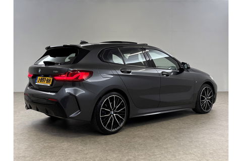 BMW 1-serie 118i M-Sport 141PK Pano Sfeer Virtual LED Carplay Clima Cruise Navi PDC 19"LMV