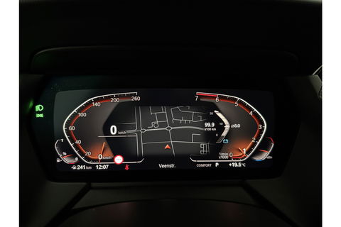 BMW 1-serie 118i M-Sport 141PK Pano Sfeer Virtual LED Carplay Clima Cruise Navi PDC 19"LMV