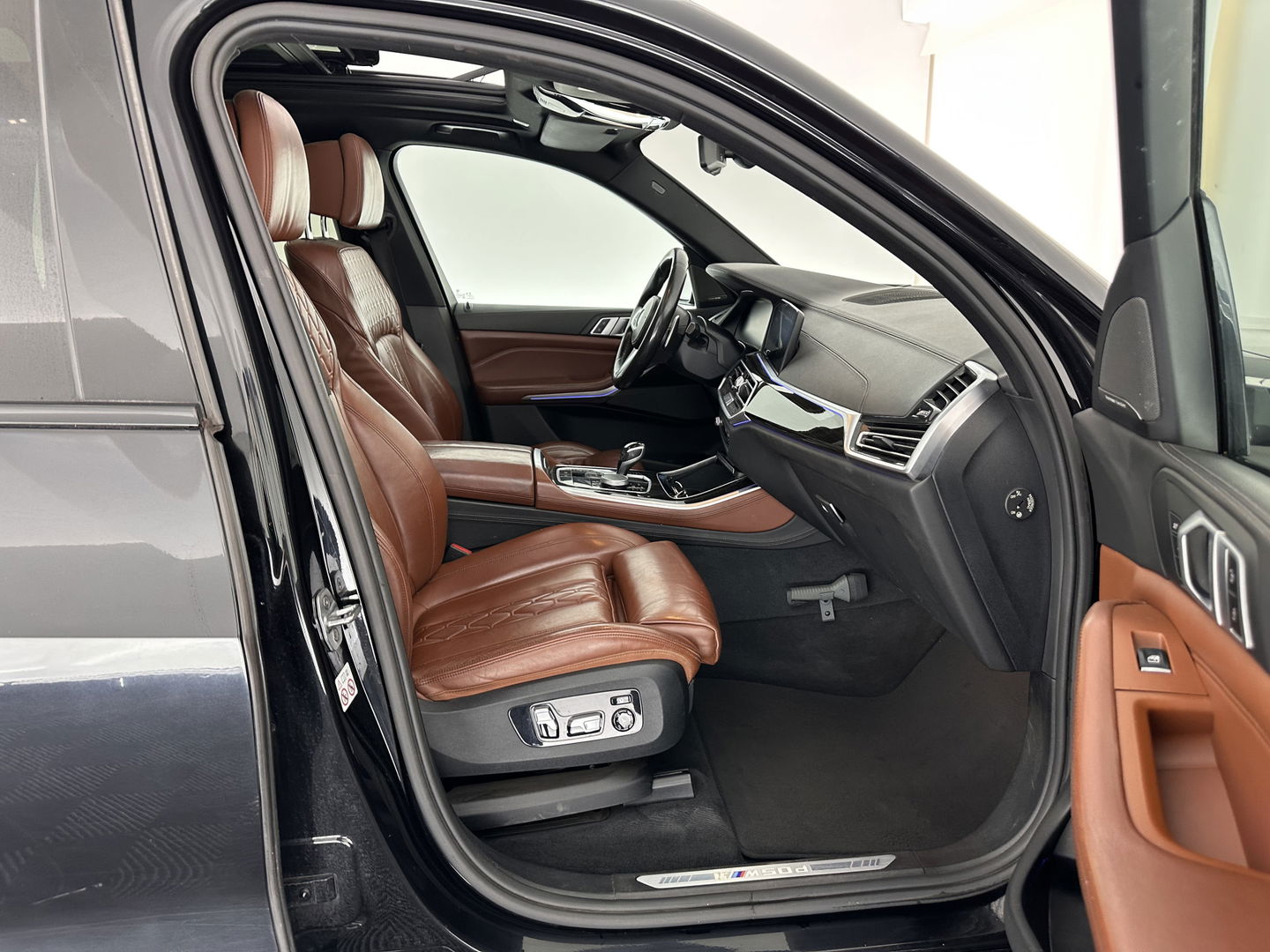 BMW X5 M50d High Executive Aut. *PANO | HEAD-UP | MERINO-LEATHER | LASER-LIGHT | TOP-VIEW | HARMAN/KARDON | MEMORY-PACK | DIGI-COCKPIT | DAB+ | COMFORT/HEATED-SEATS | NAVI-FULLMAP | KEYLESS | 21''ALU*