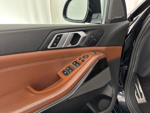 BMW X5 M50d High Executive Aut. *PANO | HEAD-UP | MERINO-LEATHER | LASER-LIGHT | TOP-VIEW | HARMAN/KARDON | MEMORY-PACK | DIGI-COCKPIT | DAB+ | COMFORT/HEATED-SEATS | NAVI-FULLMAP | KEYLESS | 21''ALU*