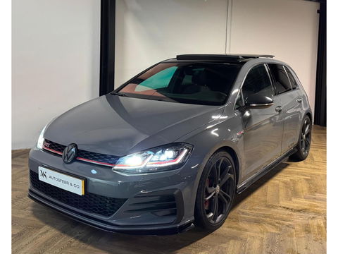 Volkswagen Golf 2.0 TSI GTI TCR PANO KEYLESS