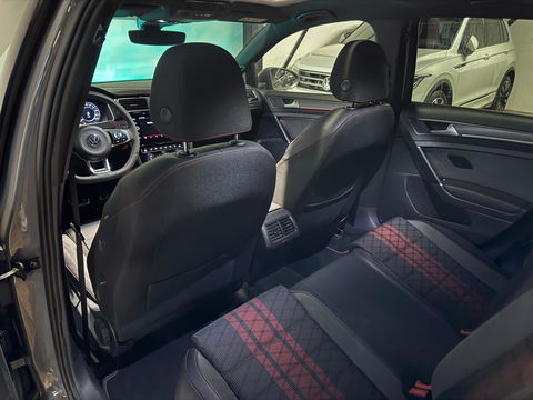 Volkswagen Golf 2.0 TSI GTI TCR PANO KEYLESS