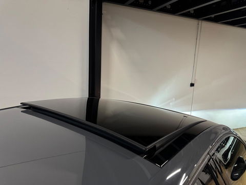 Volkswagen Golf 2.0 TSI GTI TCR PANO KEYLESS