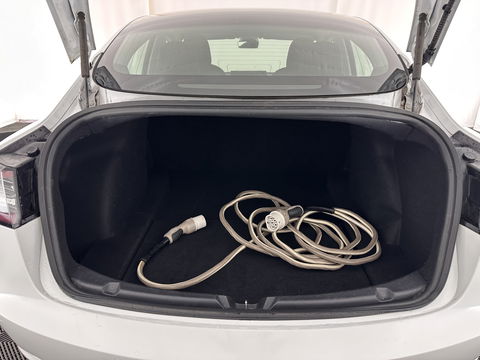 Tesla Model 3 Standard RWD Plus 60 kWh [ 3-Fase ] (INCL-BTW) Aut. *PANO | AUTO-PILOT | LUXURY-LEATHER | KEYLESS | FULL-LED | MEMORY-PACK | SURROUND-VIEW | DAB | CARPLAY | DIGI-COCKPIT | LANE-ASSIST | COMFORT-SEATS | 18"ALU*