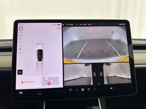 Tesla Model 3 Standard RWD Plus 60 kWh [ 3-Fase ] (INCL-BTW) Aut. *PANO | AUTO-PILOT | LUXURY-LEATHER | KEYLESS | FULL-LED | MEMORY-PACK | SURROUND-VIEW | DAB | CARPLAY | DIGI-COCKPIT | LANE-ASSIST | COMFORT-SEATS | 18"ALU*