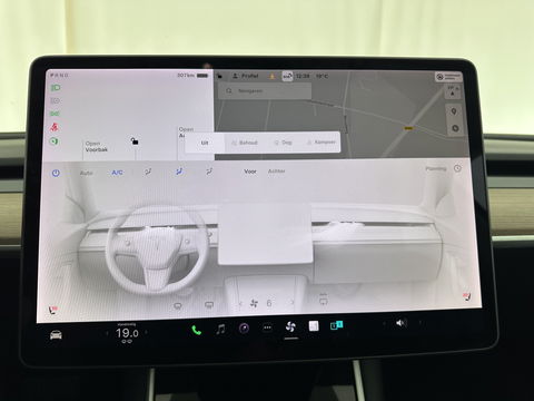 Tesla Model 3 Standard RWD Plus 60 kWh [ 3-Fase ] (INCL-BTW) Aut. *PANO | AUTO-PILOT | LUXURY-LEATHER | KEYLESS | FULL-LED | MEMORY-PACK | SURROUND-VIEW | DAB | CARPLAY | DIGI-COCKPIT | LANE-ASSIST | COMFORT-SEATS | 18"ALU*