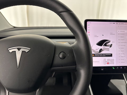 Tesla Model 3 Standard RWD Plus 60 kWh [ 3-Fase ] (INCL-BTW) Aut. *PANO | AUTO-PILOT | LUXURY-LEATHER | KEYLESS | FULL-LED | MEMORY-PACK | SURROUND-VIEW | DAB | CARPLAY | DIGI-COCKPIT | LANE-ASSIST | COMFORT-SEATS | 18"ALU*